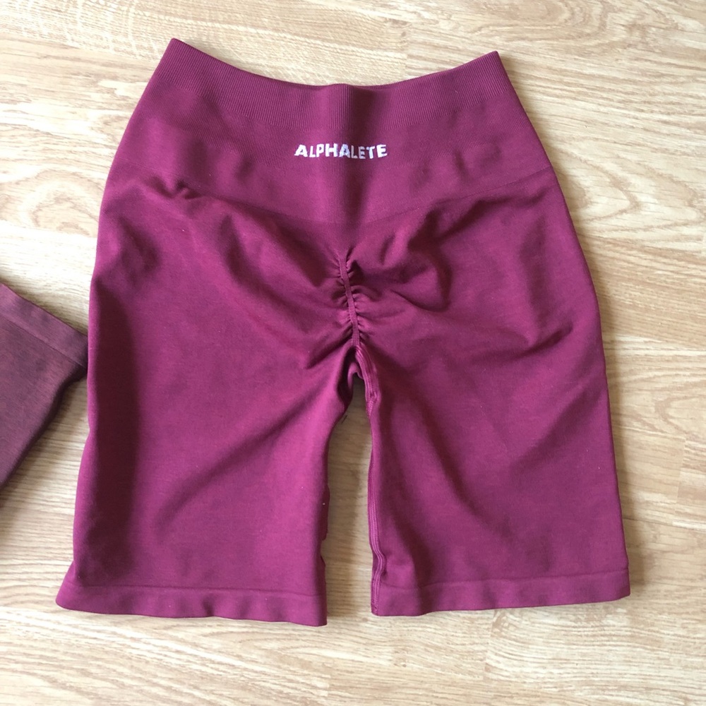 Alphalete Amplify Biker Shorts in Bordeaux